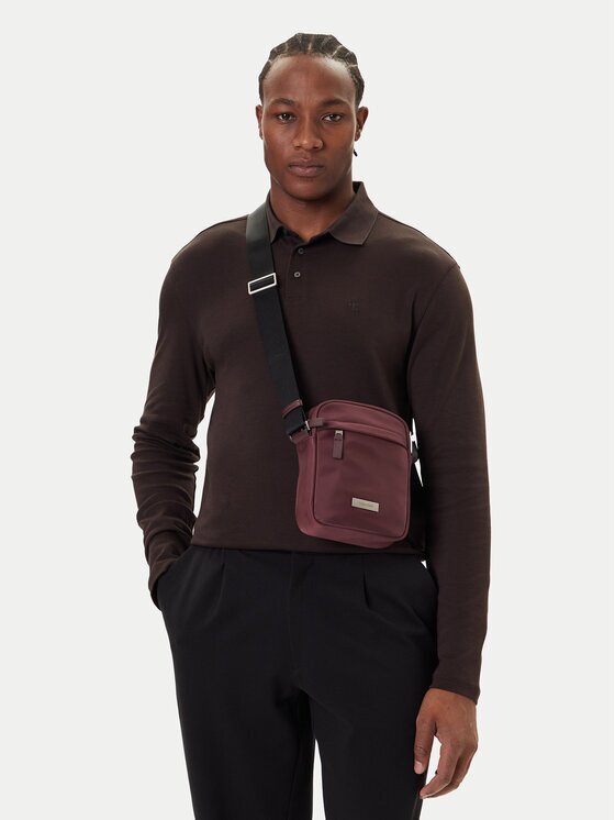 Calvin Klein Мъжка чантичка Sleek Reporter LV04D3180G