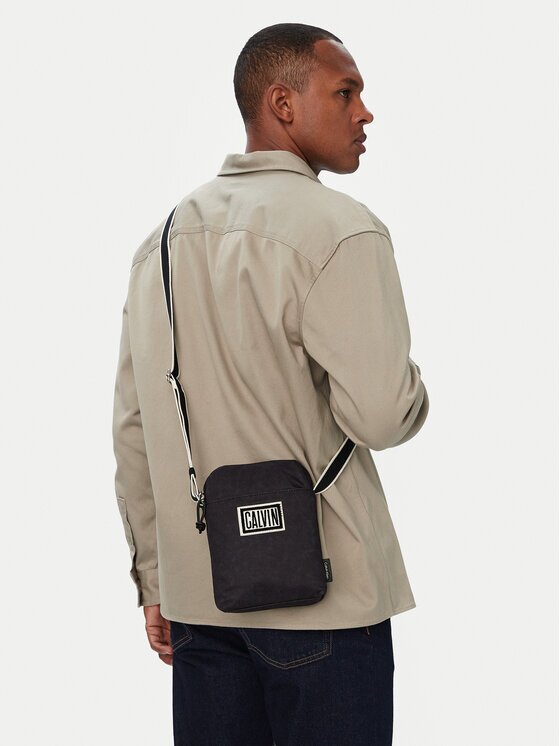 Calvin Klein Мъжка чантичка Ssnl Graphic Reporter LV04D3627G