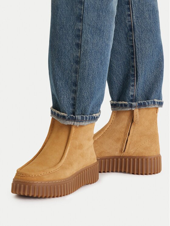 Clarks Боти Torhill Cozy 26182911