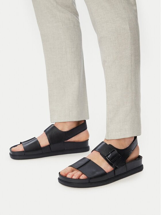 Clarks Сандали Torford Strap 26180896