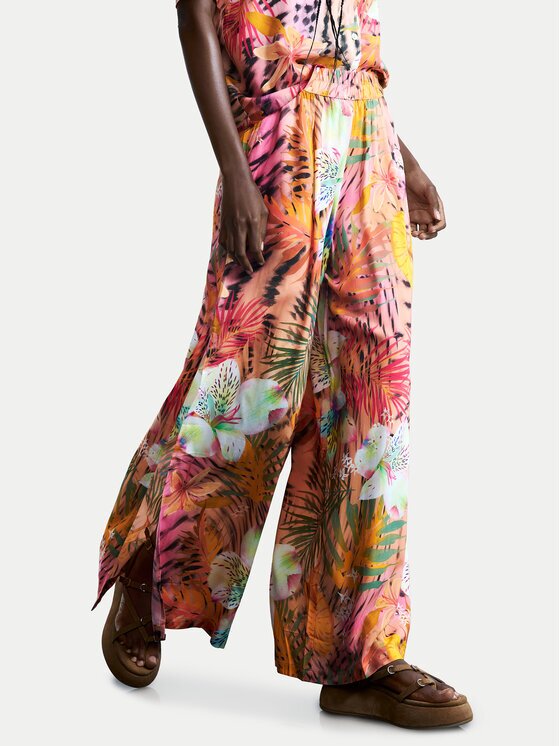 Desigual Текстилни панталони Swim Nasau 26SWPW56 Relaxed Fit