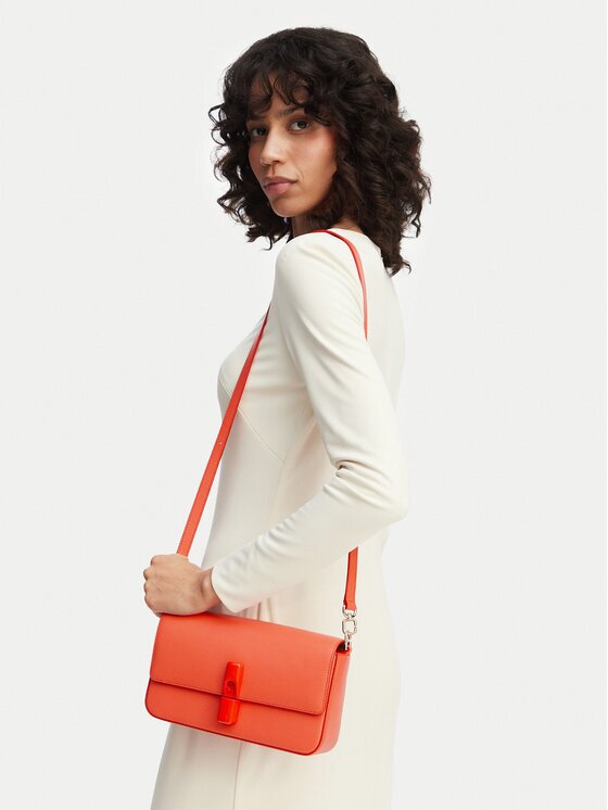 Furla Дамска чанта WB01826 ARE000 CN O6000