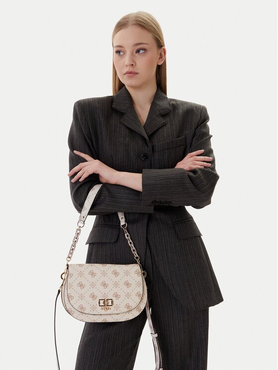 Guess Дамска чанта Emelie Logo HWGP99 28200