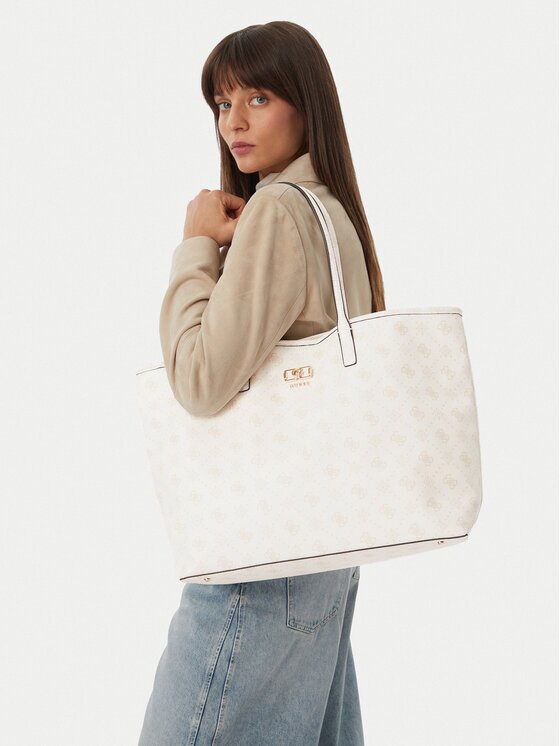 Guess Дамска чанта Emelie Logo HWGP99 28240
