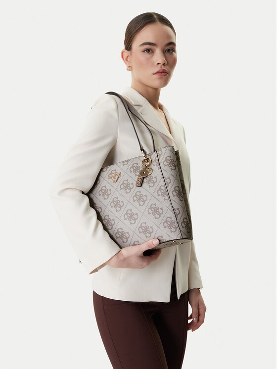 Guess Дамска чанта Noelle II HWSO96 72250