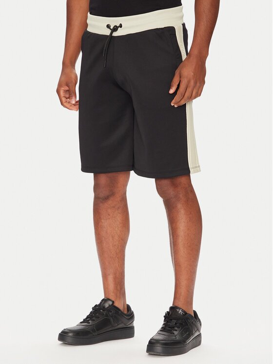 Guess Спортни шорти Z5YD01 KCRU2 Regular Fit