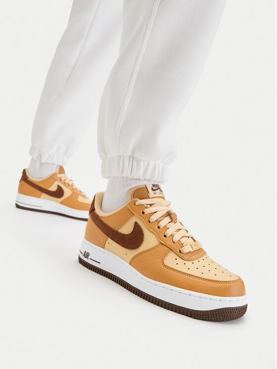 Nike Сникърси Air Force 1 '07 Next Nature HQ3905 200