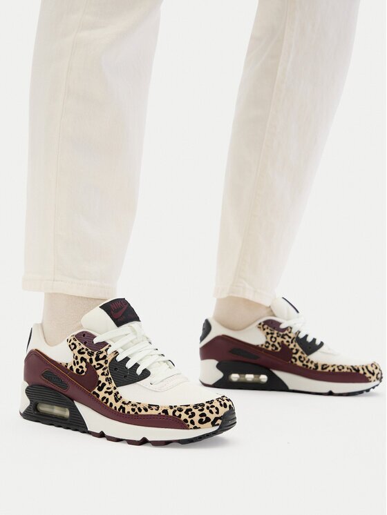 Nike Сникърси Wmns Air Max 90 IF1619 102