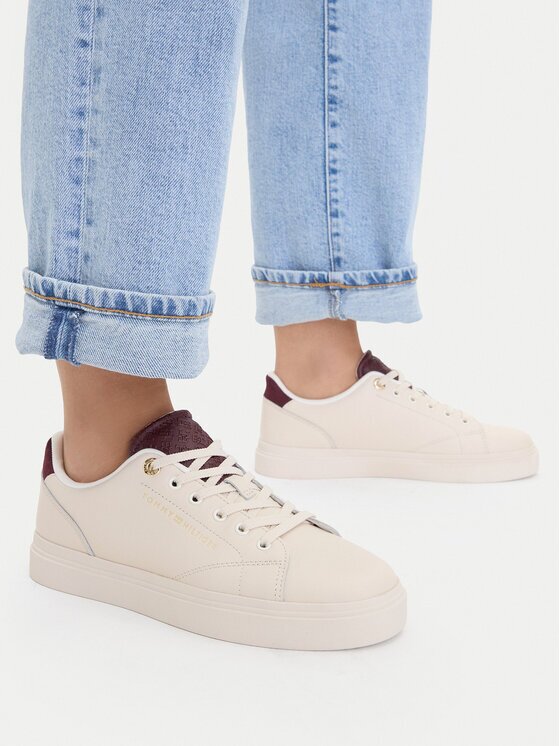 Tommy Hilfiger Сникърси Th Feminine Cupsole Monogram FW0FW09606