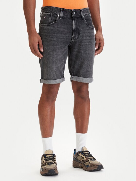 Tommy Jeans Дънкови шорти Ronnie DM0DM22976 Slim Fit